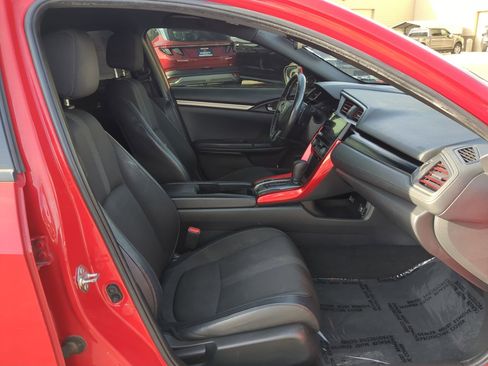 Used 2020 Honda Civic Sport image 32