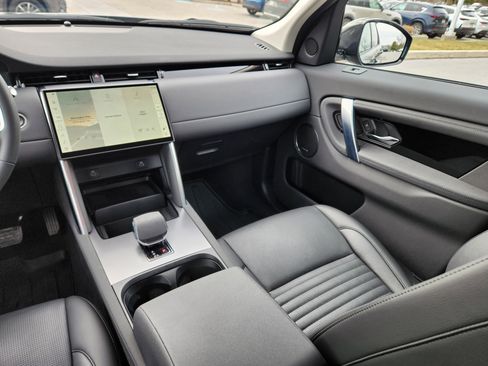 Certified 2025 Land Rover Discovery Sport S image 14