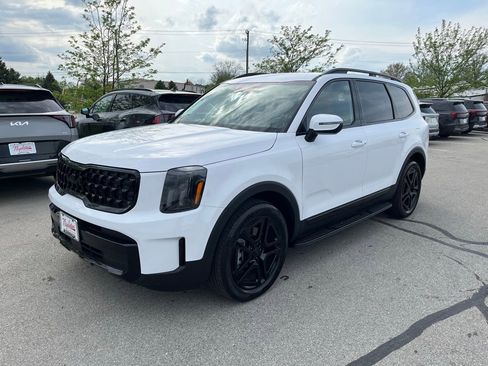 Used 2025 Kia Telluride EX X-Line image 3