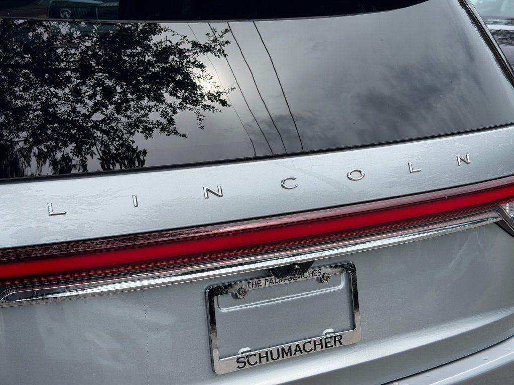 Used 2023 Lincoln Aviator Reserve w/ Equipment Group 201A RWD image 14