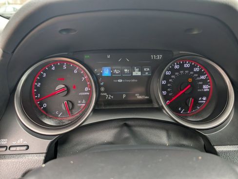 Used 2021 Toyota Camry XSE image 19