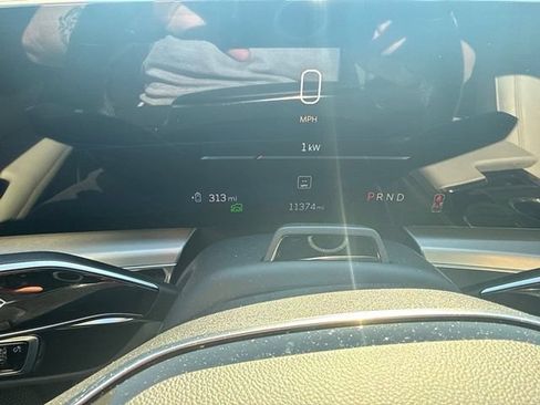 Certified 2024 Cadillac Lyriq Luxury AWD/4WD image 21