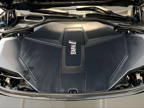 Used 2024 BMW i7 xDrive60 w/ Executive Package AWD/4WD image 30