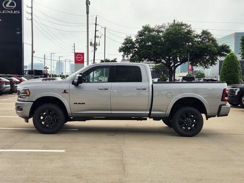 Used 2024 RAM 2500 Limited AWD/4WD image 4