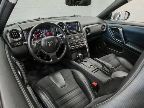 Used 2014 Nissan GT-R Premium AWD/4WD image 14