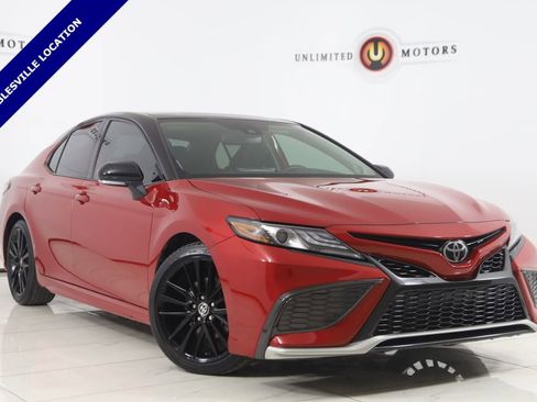Used 2021 Toyota Camry XSE image 1