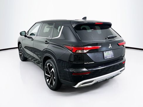Used 2024 Mitsubishi Outlander SE AWD/4WD image 5