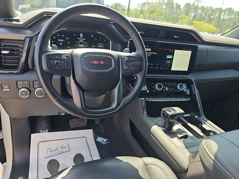 Used 2024 GMC Sierra 1500 AT4 w/ Technology Package AWD/4WD image 20