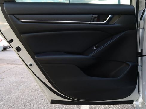 Used 2022 Honda Accord Sport image 42