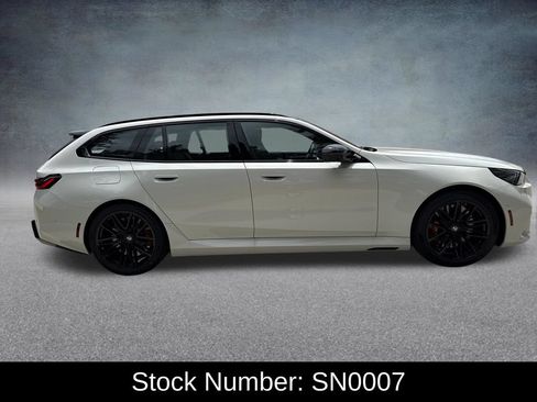 New 2027 BMW M5 Touring AWD/4WD image 6
