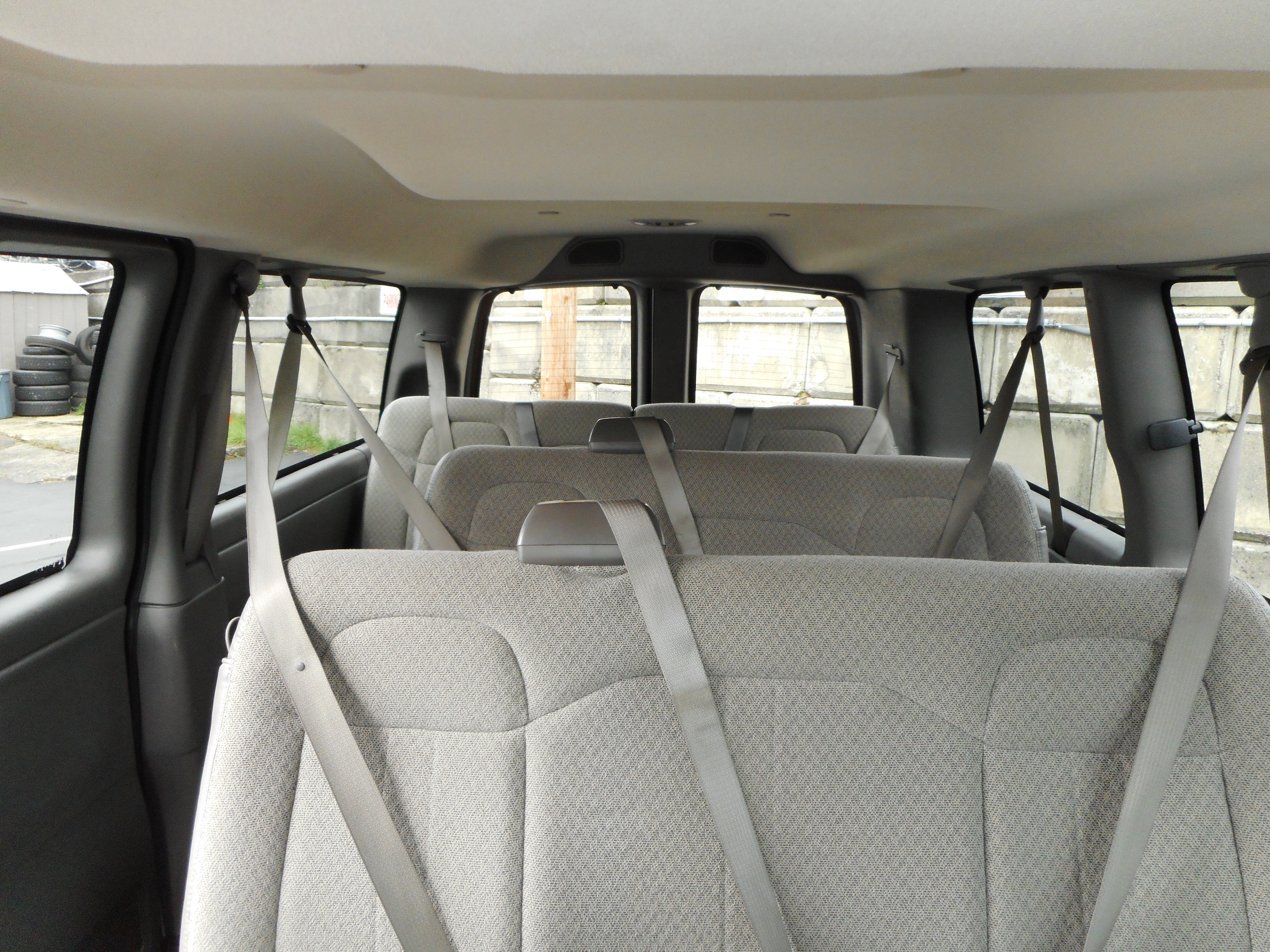 Used 2017 Chevrolet Express 3500 LT w/ LT Preferred Equipment Group RWD image 27