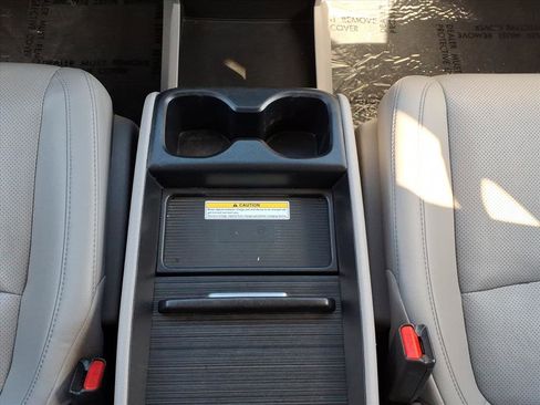 Used 2019 Honda Odyssey Elite image 27