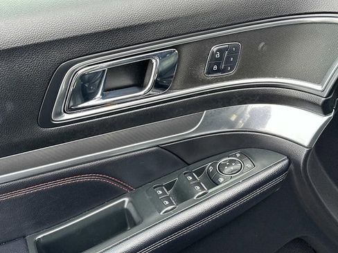 Used 2018 Ford Explorer Sport w/ Equipment Group 401A image 18