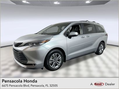 Used 2023 Toyota Sienna Platinum