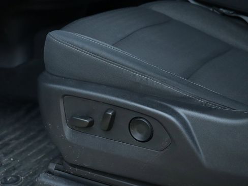 Used 2023 Chevrolet Silverado 1500 LT image 22