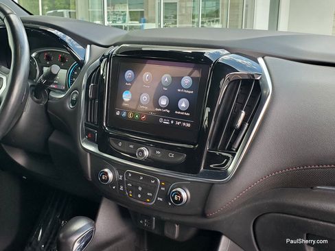 Used 2022 Chevrolet Traverse RS FWD image 34