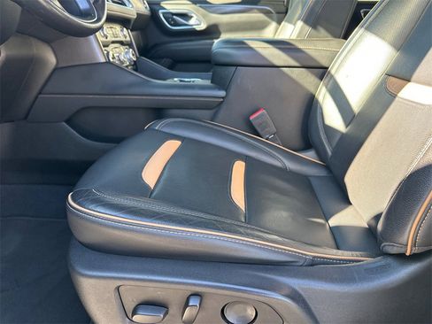 Used 2021 GMC Yukon AT4 w/ AT4 Premium Plus Package image 10