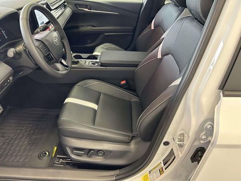 Certified 2026 Toyota Camry SE w/ Convenience Package FWD image 15