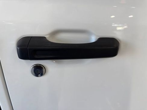 Used 2023 Jeep Wrangler Unlimited w/ Cold Weather Group AWD/4WD image 24