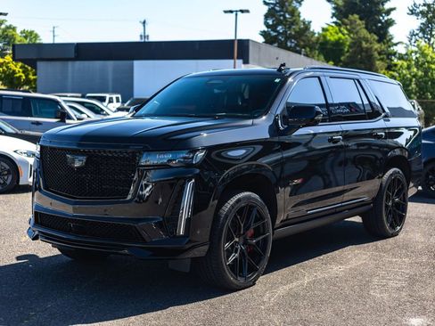 Used 2024 Cadillac Escalade V w/ LPO, Floor Liner Package AWD/4WD image 4