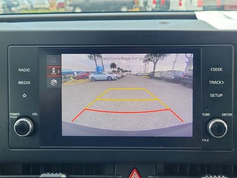 Used 2024 Kia Sportage LX image 29