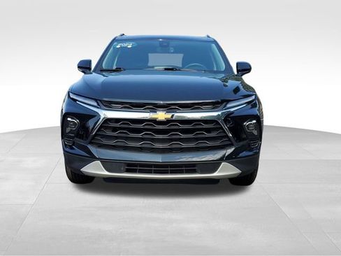 Certified 2024 Chevrolet Blazer LT w/ Convenience Package FWD image 8