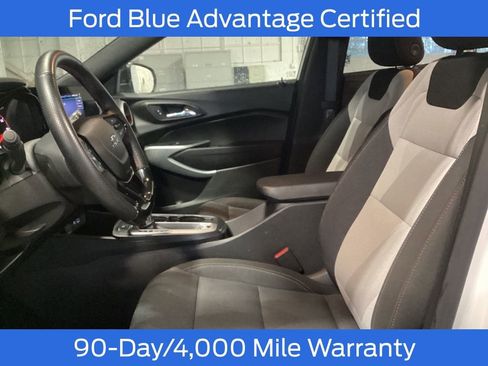 Used 2024 Chevrolet Trax RS image 12