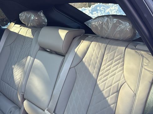 New 2026 Cadillac Lyriq Signature Luxury image 28