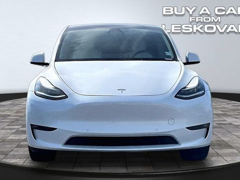 Used 2021 Tesla Model Y Long Range AWD/4WD image 3