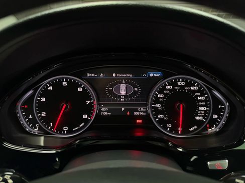 Used 2012 Audi A8 L 4.2 image 45