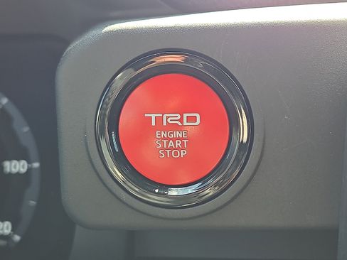 Used 2024 Toyota Tacoma TRD Off-Road w/ TRD Off Road Upgrade Package AWD/4WD image 20
