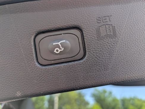 Used 2019 Ford Edge ST w/ Equipment Group 401A AWD/4WD image 15
