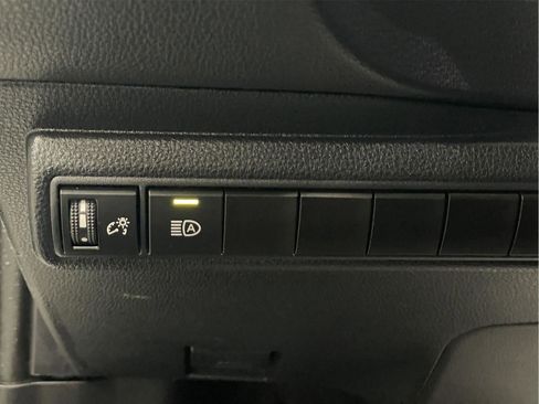 Used 2023 Toyota Corolla SE image 24