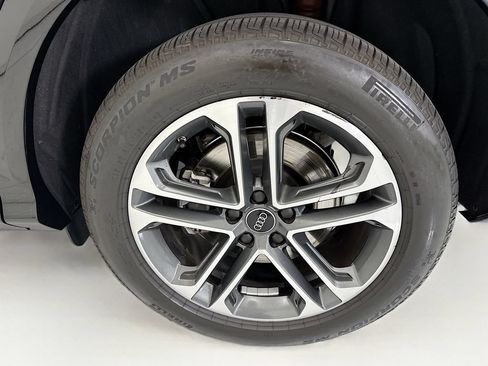 Certified 2025 Audi Q5 Premium w/ Premium Plus AWD/4WD image 30