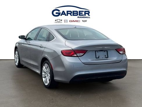 Used 2015 Chrysler 200 Limited w/ Convenience Group FWD image 3