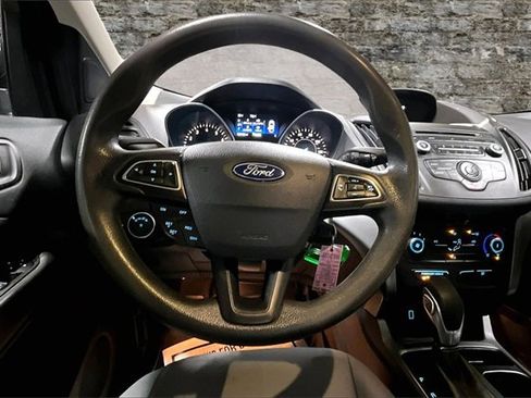 Used 2017 Ford Escape S image 8
