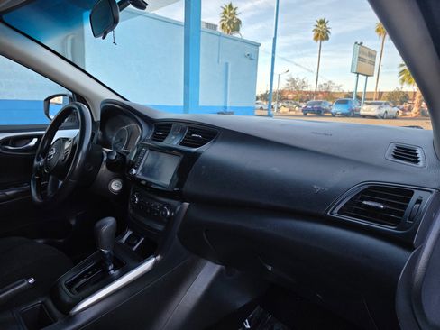 Used 2019 Nissan Sentra S image 17