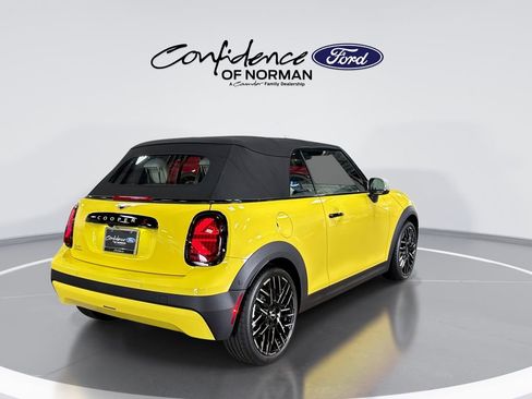 Used 2025 MINI Cooper S FWD image 8