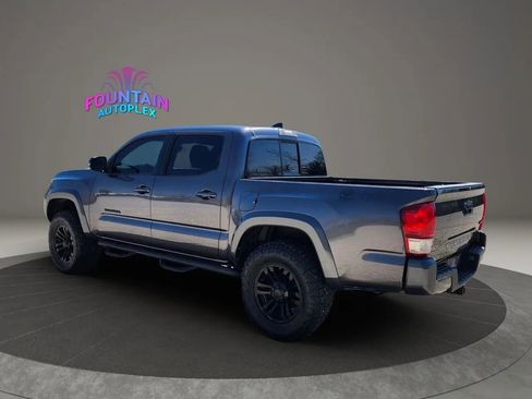 Used 2016 Toyota Tacoma TRD Sport w/ Towing Package image 3