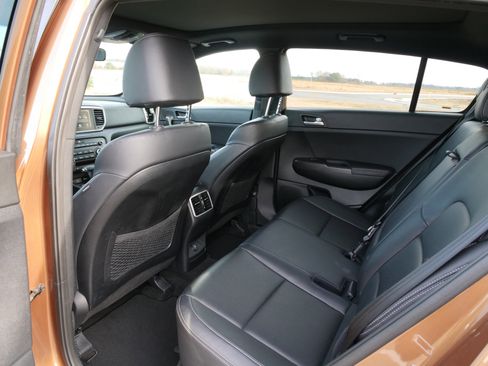 Used 2021 Kia Sportage S image 15