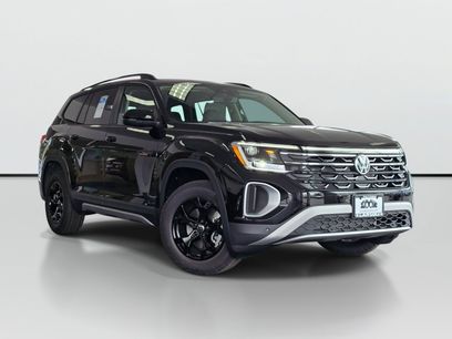 New 2026 Volkswagen Atlas Peak Edition