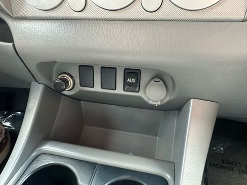 Used 2011 Toyota Tacoma PreRunner w/ TRD Off-Road Pkg image 18