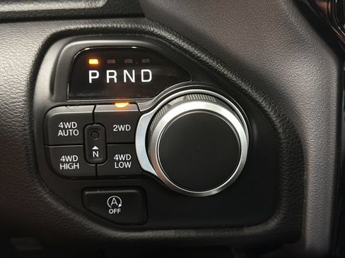 Used 2025 RAM 1500 Big Horn AWD/4WD image 24