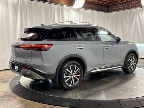 Certified 2025 INFINITI QX60 Sensory AWD/4WD image 10