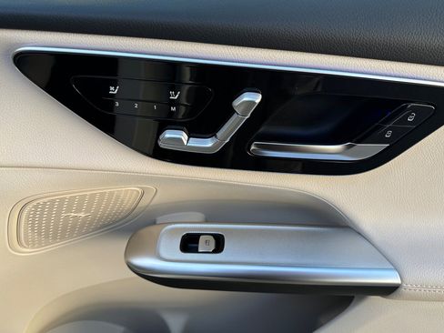 New 2026 Mercedes-Benz GLC 300 image 33