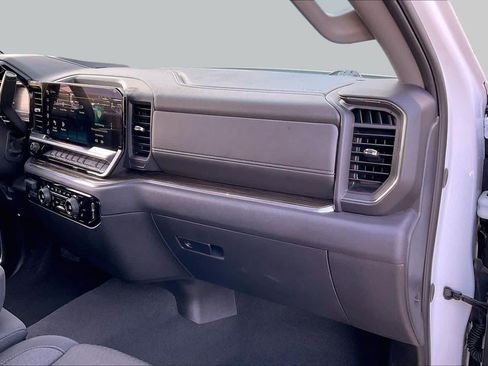 Used 2025 Chevrolet Silverado 1500 LT AWD/4WD image 18