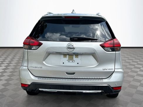 Used 2019 Nissan Rogue SV AWD/4WD image 6