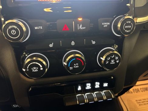 Used 2025 RAM 1500 Big Horn AWD/4WD image 11