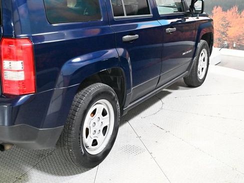 Used 2016 Jeep Patriot Sport FWD image 8
