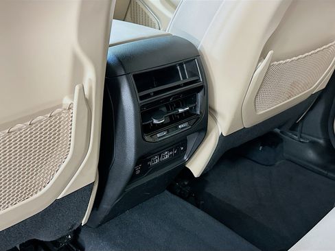 Used 2023 Jeep Grand Cherokee 4WD 4xe w/ Luxury Tech Group II image 29